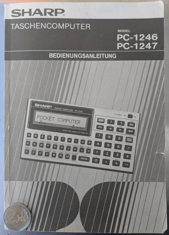 Vorderseite Bedienungsanleitung SHARP PC-1246 und PC-1247